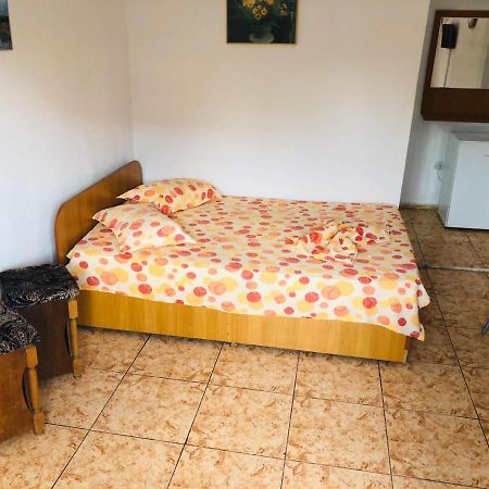 Отель Casa Paloma Костинешти Экстерьер фото